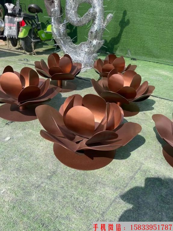 不锈钢仿铜荷花雕塑,喷漆工艺莲花4
