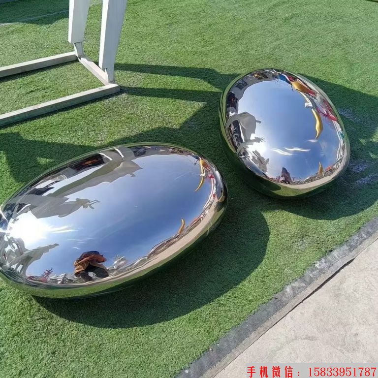 不锈钢镜面鹅卵石雕塑,锻造工艺鹅卵石景观3